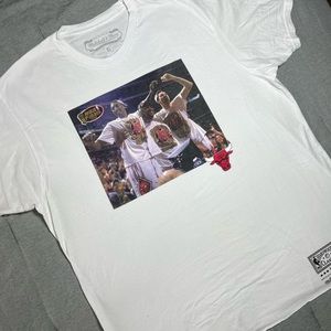 MITCHELL X NESS SHIRT FROM PACSUN / HEMMED BUT NEE